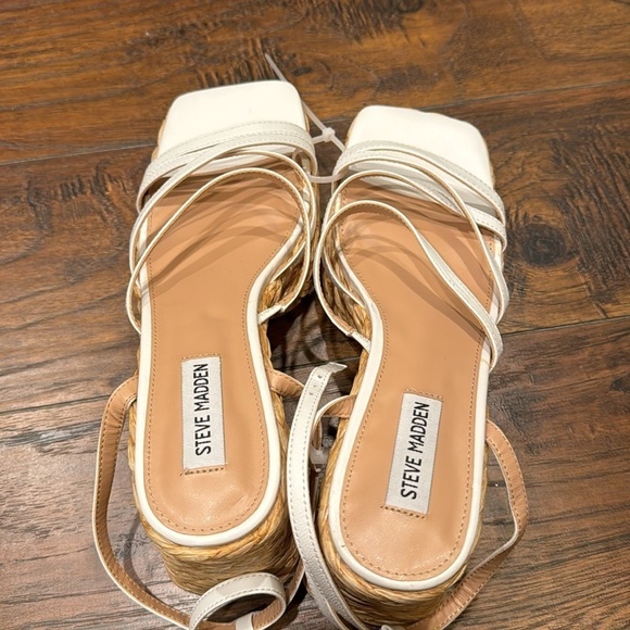 NEW! Steve Madden White Leather Belise Strappy Platform Sandals - Size 9 - Picture 8 of 13